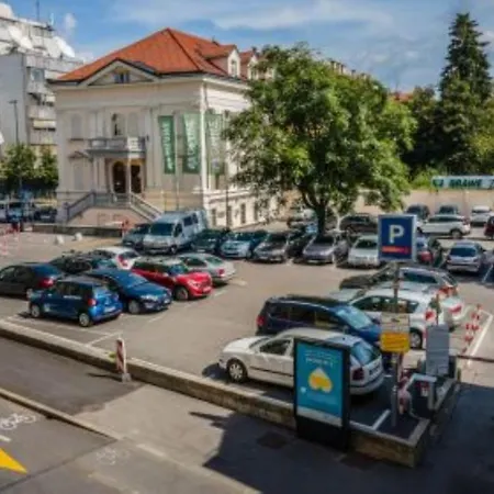 Cross Street 4 Hiša za goste