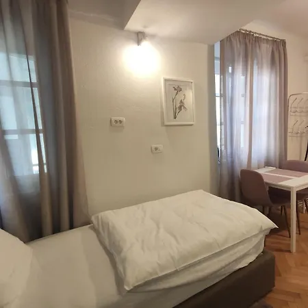 Cross Street 4 Gasthof