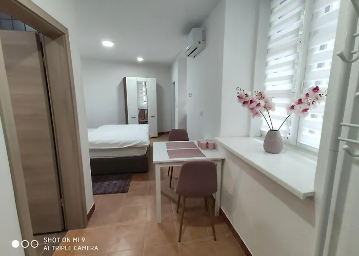 بيت ضيافة Cross Street 4 3*