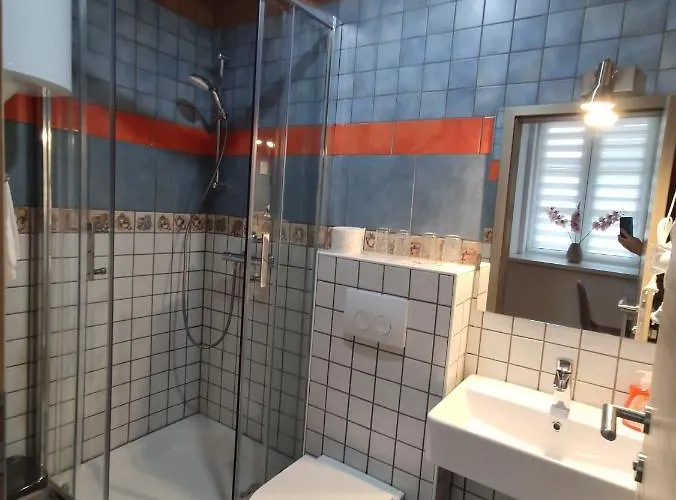 Cross Street 4 بيت ضيافة