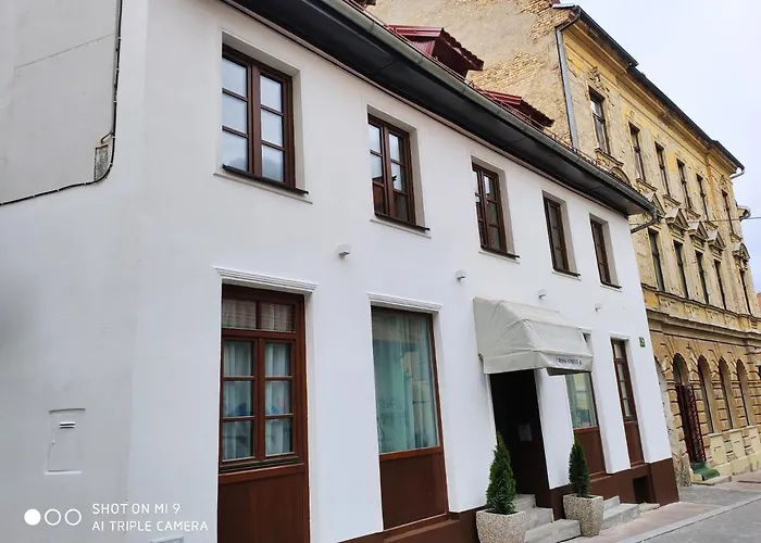 Cross Street 4 3* ليوبليانا