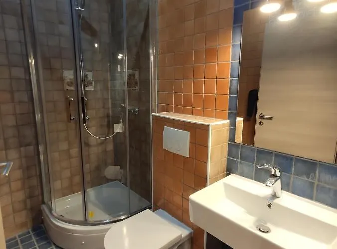 Cross Street 4 بيت ضيافة ليوبليانا