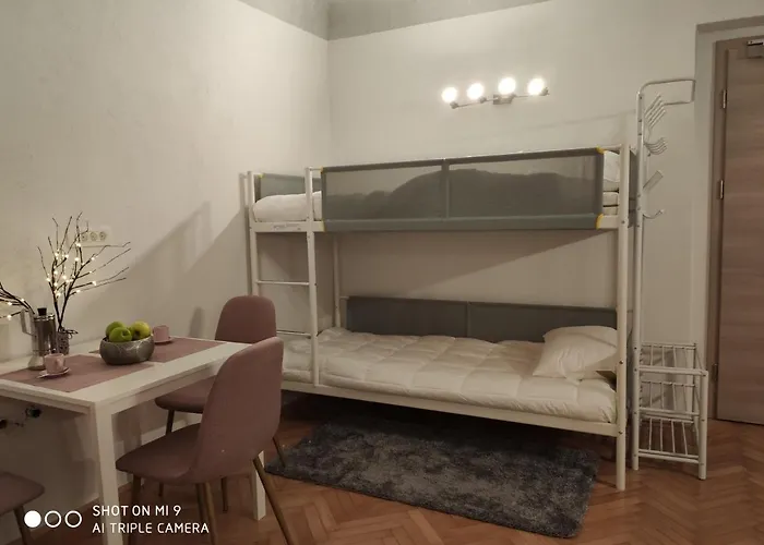 بيت ضيافة Cross Street 4 3*