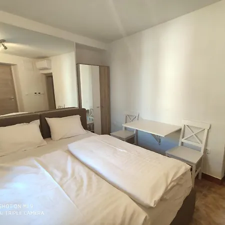 Cross Street 4 Guest house 3*