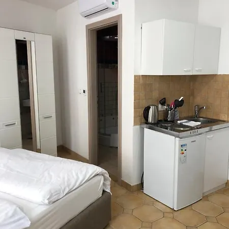 Guest house Cross Street 4